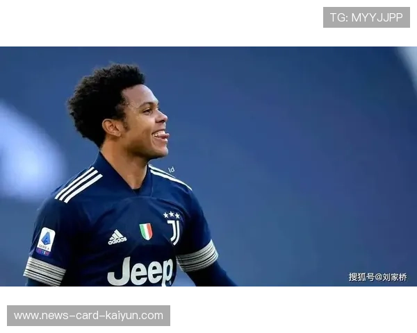 尤文抢断后快速组织，麦肯尼挑射精准落点